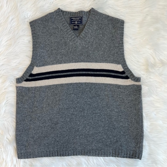 American Eagle 100% Lambswool Vintage Sweater Vest - Picture 1 of 6